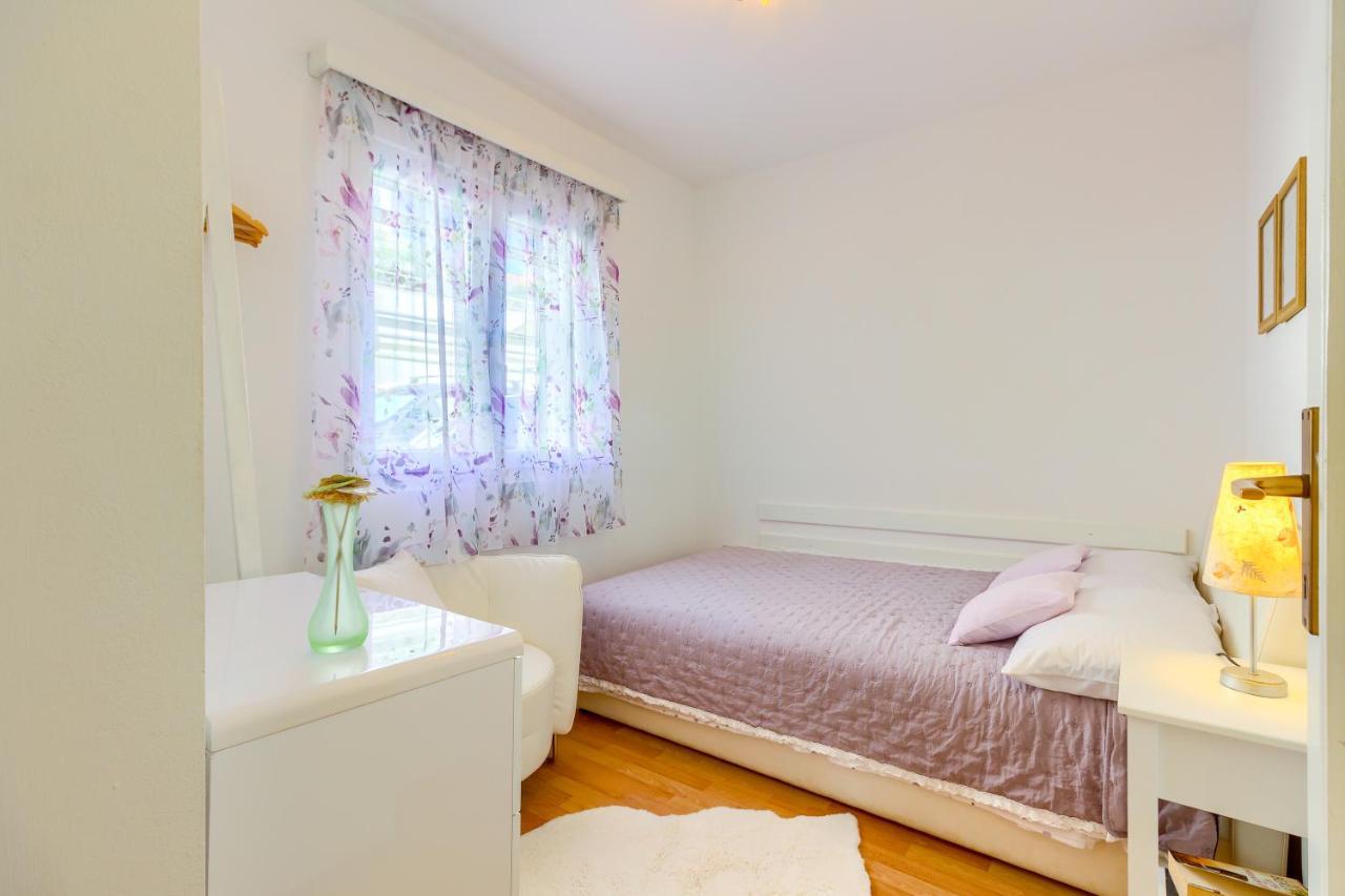 Apartments Meri Трогир Экстерьер фото