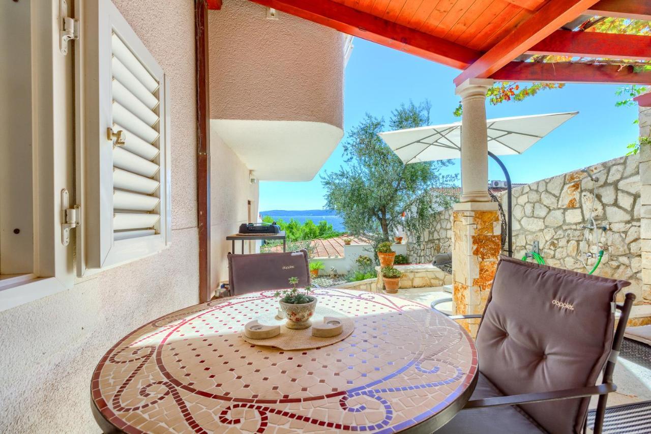 Apartments Meri Трогир Экстерьер фото
