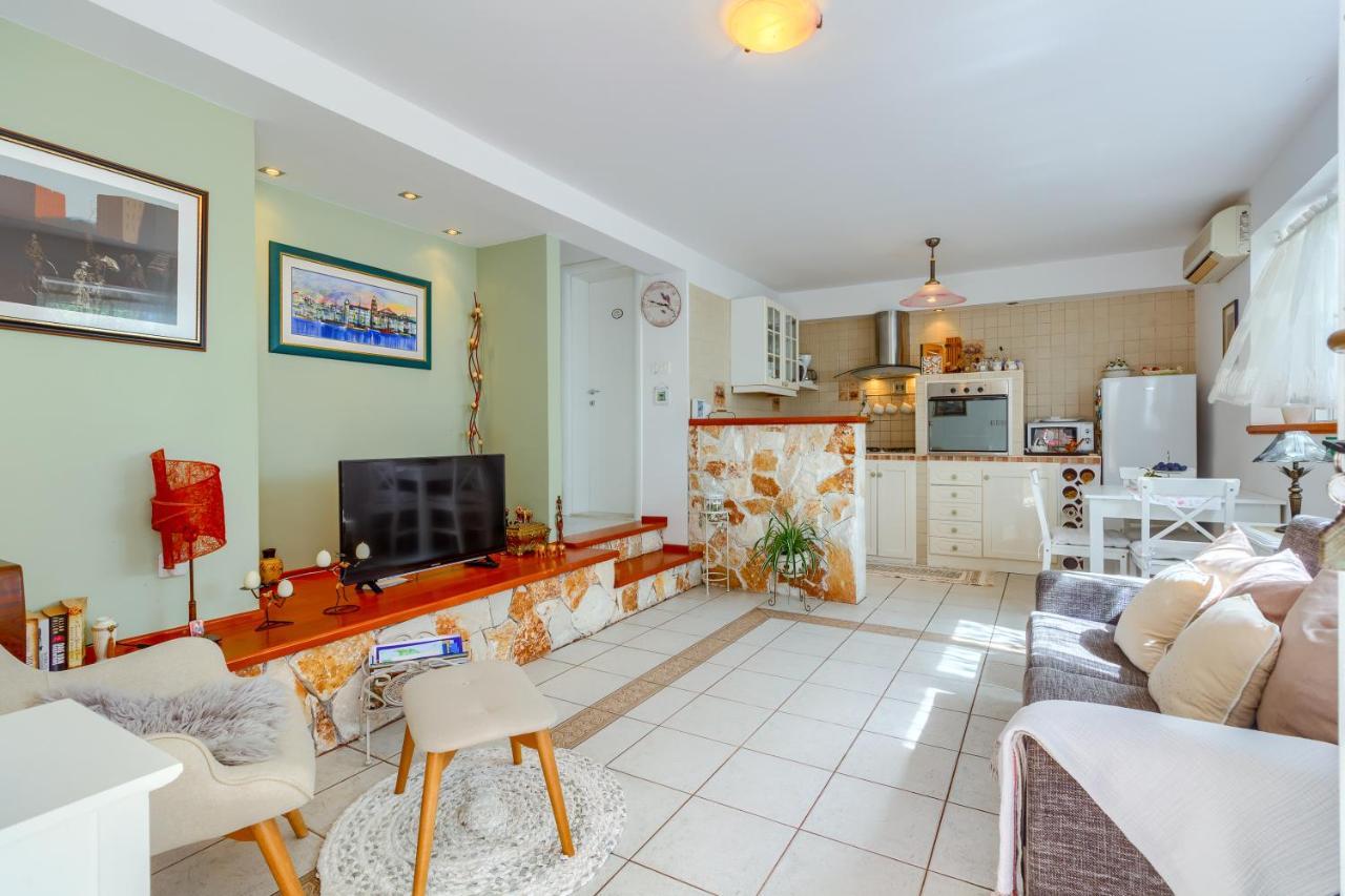 Apartments Meri Трогир Экстерьер фото
