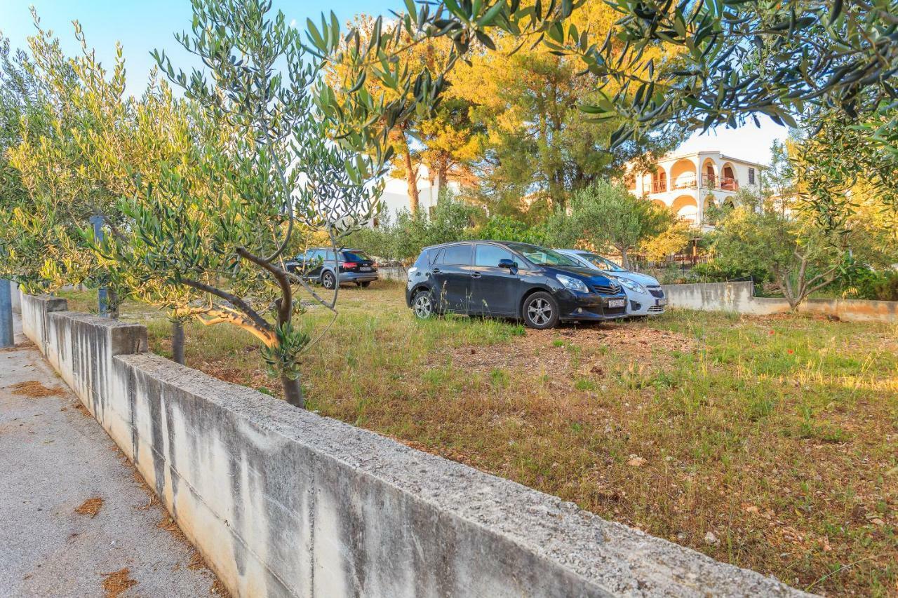 Apartments Meri Трогир Экстерьер фото